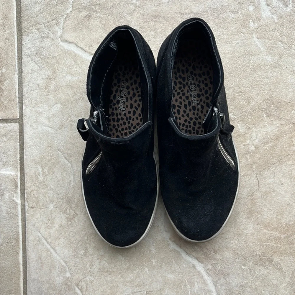 Cat & Jack boots